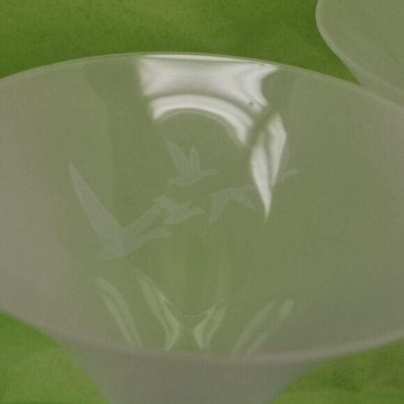 Four frosted grey geese vodka martini glasses cobalt blue bases 7.5" tall - Picture 5 of 12